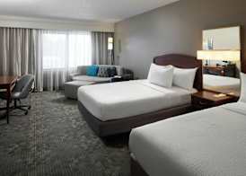 Courtyard Newark Granville 5