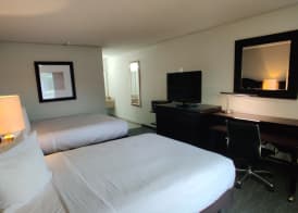 Rodeway Inn Lumberton Central 5