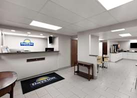 Days Inn by Wyndham Harrisonburg 3