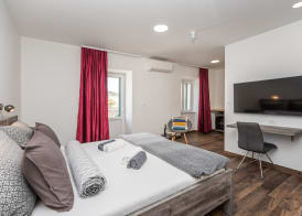 Apinelo Port Rooms 2