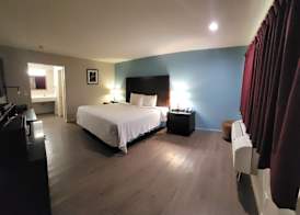 Mission Inn and Suites 5
