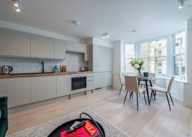 VESTO Brighton 4