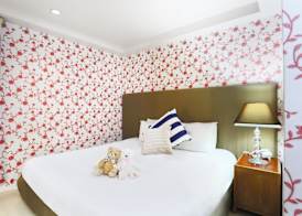 Diamond City Hotel 5