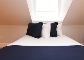 Maverick Suites at 40 Temple St 5