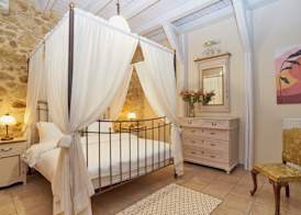 Arhontiko Arhanes Suites 5