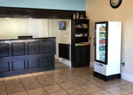 Super 8 by Wyndham Gulfport Airport NW/Near Biloxi 3