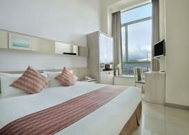 Rambler Oasis Hotel 4