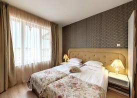 Avenue Deluxe Hotel 3
