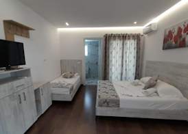 Vila Irdi 5