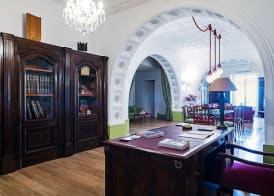 Donna Giulia, Luxury House 4