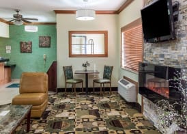 Quality Inn at Collins Road - Cedar Rapids 3