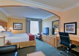 Holiday Inn Express & Suites Charlottetown, an IHG Hotel 5