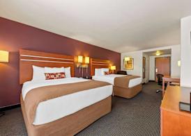 Wingate by Wyndham Calgary South 3