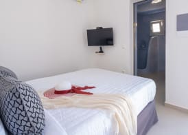Santoterra Antigua Suites 3