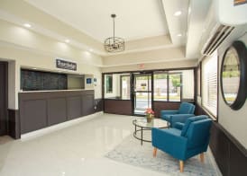 Travelodge by Wyndham Macon West 2