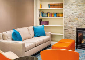 Holiday Inn Express & Suites Burlington - Mount Holly by IHG 3