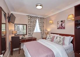 Uppercross House Hotel 3