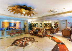 Ramada Plaza by Wyndham Waikiki 2
