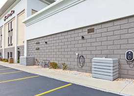 Hampton Inn Monroe, MI 3