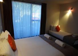 Alpine Glacier Motel 3