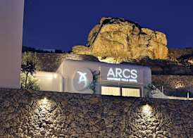 Arcs Suites & Residences 4