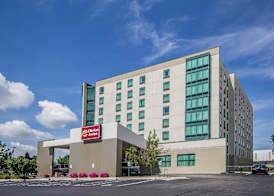 Clarion Suites Central 2
