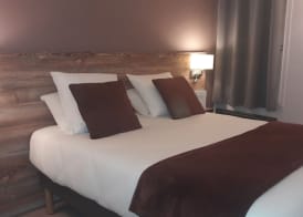 Brit Hotel Confort Pau Lons 5