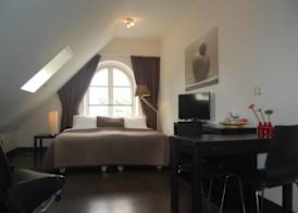 Bar-Bistro-Hotel DOK 3