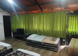 Ella Deck Resort 5