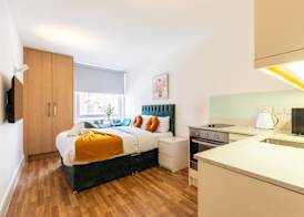 Kensington High Street Suites 4