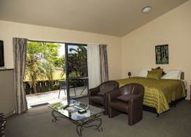 Peninsula Motel 5