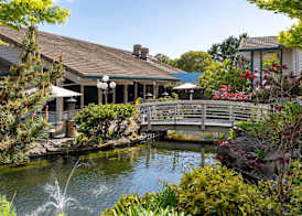Seacliff Inn Aptos, Tapestry Collection by Hilton 5