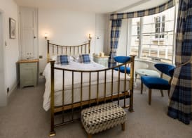 Crown Hotel 5