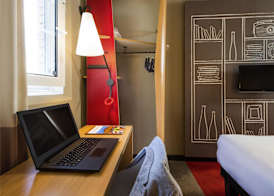 Ibis Sheffield City 5