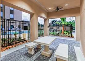 Hampton Inn & Suites Houston I-10 West Park Row, Tx 3