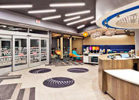 Tru by Hilton Auburn 5