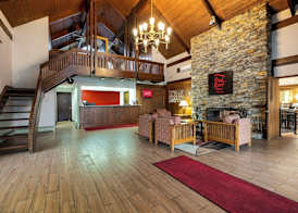 Red Roof Inn & Suites Hazleton 3