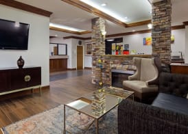Best Western Inn & Suites 2