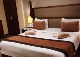 Hotel Azdif 5