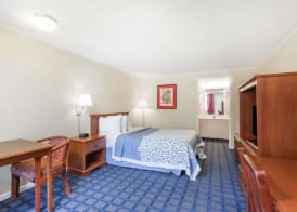 Days Inn by Wyndham Dover Downtown 5