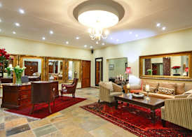 Shangri-La Manor - Adults Only 2
