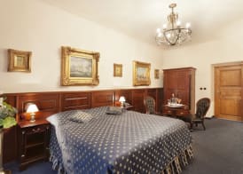 Hotel U Zlatého Stromu Prague by BHG 2