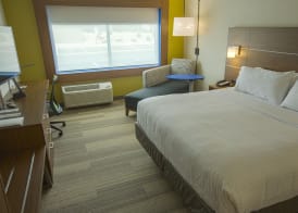 Holiday Inn Express & Suites BOISE AIRPORT by IHG 3