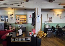 Cinnamon Bear Inn 4
