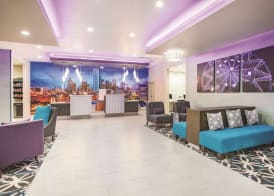La Quinta by Wyndham Dallas Plano - The Colony 2