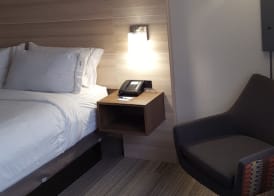 Holiday Inn Express LOUISVILLE NORTHEAST by IHG 3