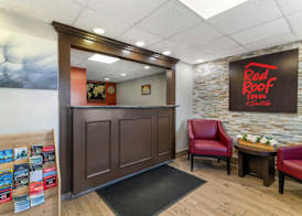 Red Roof Inn & Suites Swansea 4