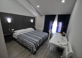 Rose Garden Hotel 5