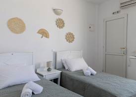 Perla Pool Hotel Andros 4