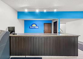 Days Inn by Wyndham Fond du Lac 2